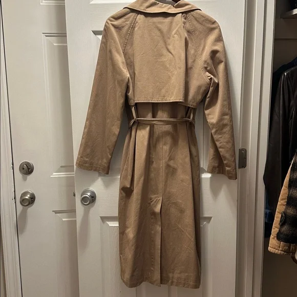 Gianni Bini Tan Trench Coat - Picture 7 of 7
